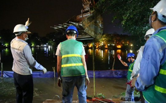 Hà Nội: Thí điểm cải tạo bờ kè Hồ Hoàn Kiếm