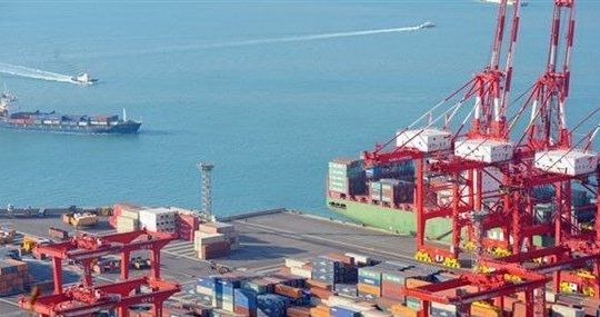 Xuất khẩu của Hàn Quốc có thể giảm 25% trong tháng 4