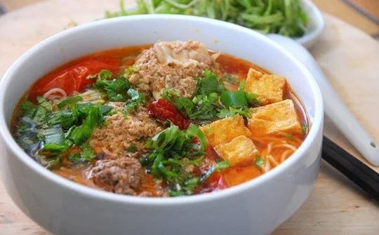 Báo Pháp giới thiệu những món ăn tuyệt vời nhất định phải thưởng thức ở Hà Nội