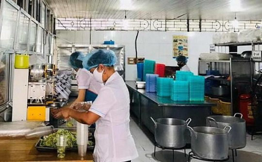 Bộ Y tế yêu cầu các bệnh viện dừng hợp đồng với Công ty Trường Sinh