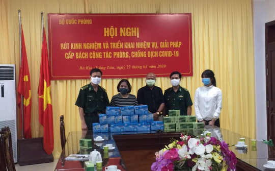 Công ty TNHH Phát triển P&K (trà Bồ Công Anh): Chung tay cùng các "chiến sĩ ", đẩy lùi Covid-19