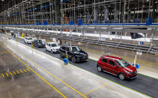 Nhiều nhà máy ôtô Việt Nam phải tạm đóng cửa