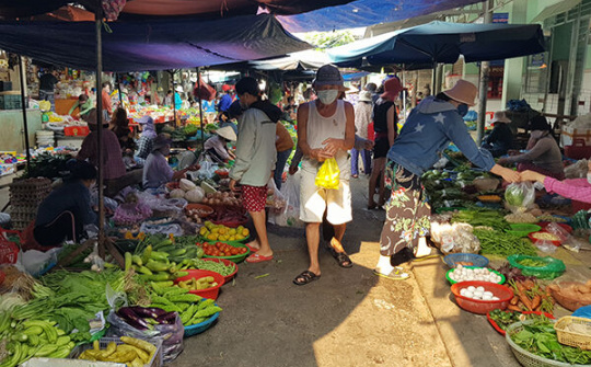 Người lao động mong ngóng gói hỗ trợ