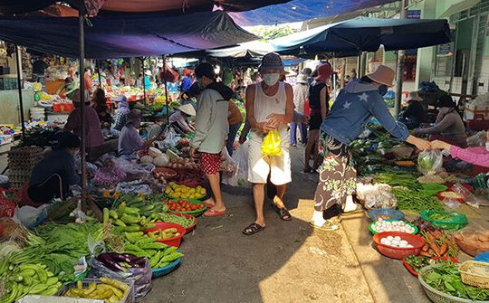 Người lao động mong ngóng gói hỗ trợ