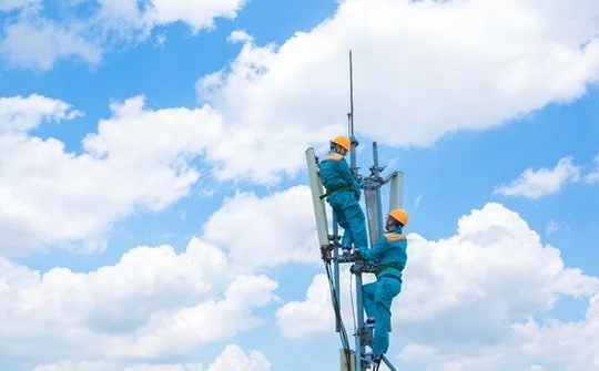 Các nhà mạng đồng loạt tăng băng thông, giảm cước trong mùa dịch