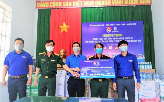 Khánh Hoà: Tỉnh đoàn trao tặng hơn 500 triệu đồng cho cán bộ, chiến sĩ làm nhiệm vụ tại khu cách ly