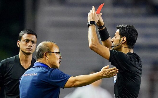 Không thể tước quyền của HLV Park tại AFF Cup