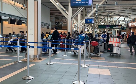 Đưa 276 công dân Việt Nam từ Canada về nước