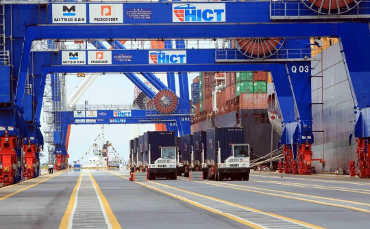 IMF dự báo kinh tế Việt Nam tăng mạnh trở lại vào năm 2021