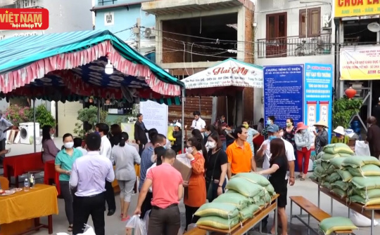 Việt Nam: Có cây ATM gạo đầu tiên ở chùa