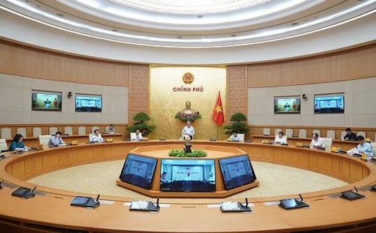 Thủ tướng chủ trì họp Thường trực Chính phủ về chống dịch COVID-19