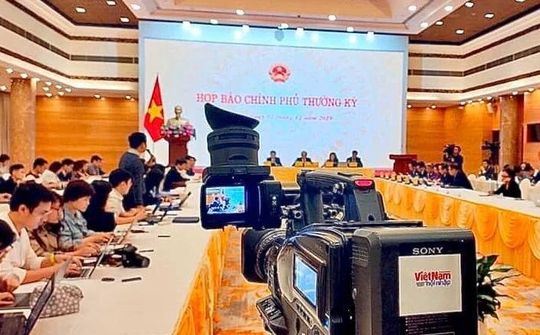 Trung tâm Truyền thông - Truyền hình Tạp chí Việt Nam hội nhập tuyển nhân sự