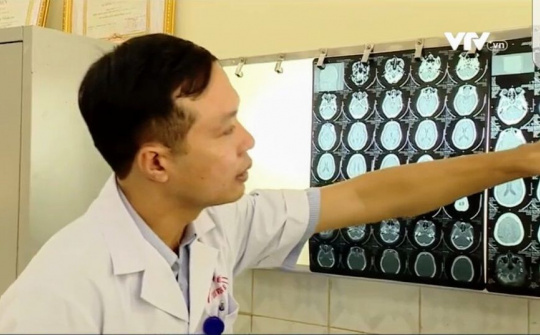  ThS.BS. Đỗ Quốc Phong  - Tiếp thêm nghị lực cho người bệnh