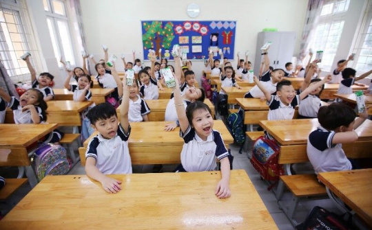 Hà Nội: Hơn 1 triệu trẻ mẫu giáo và tiểu học được thụ hưởng sữa học đường