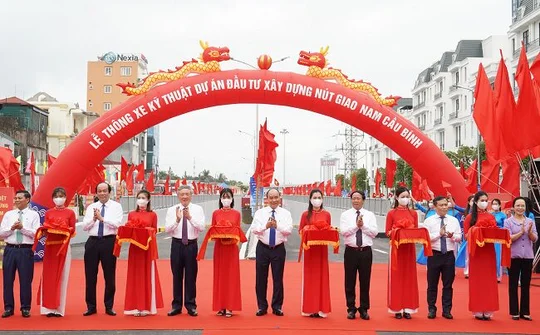 Thủ tướng dự Lễ thông xe kỹ thuật Dự án nút giao Nam Cầu Bính, Hải Phòng