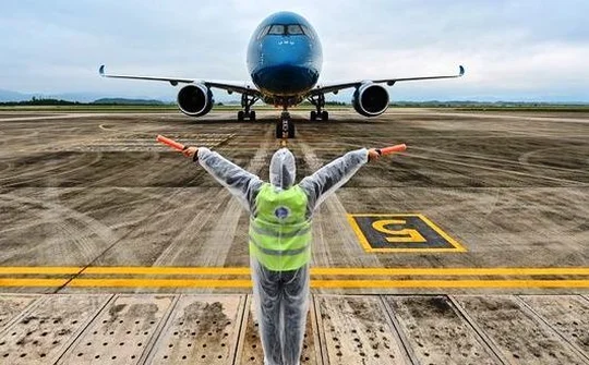 Tiếp tục tổ chức các chuyến bay đưa công dân Việt Nam về nước