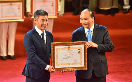 Nghệ sĩ Nhân dân phải được nhân dân ghi nhận