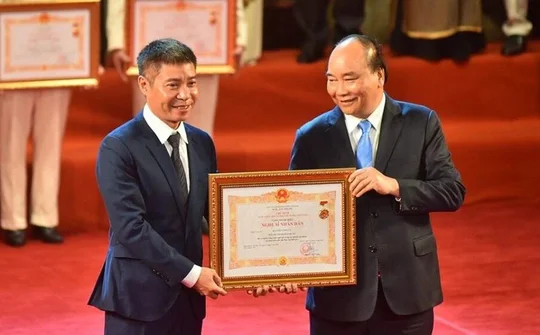 Nghệ sĩ Nhân dân phải được nhân dân ghi nhận