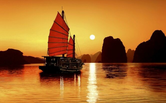 Quảng Ninh mở lại đường bay Vân Đồn cho khách du lịch