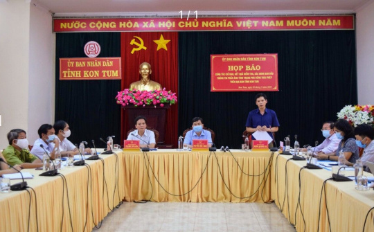 Kon Tum: Họp báo thông tin ban đầu về vụ phá rừng mà báo chí phản ánh