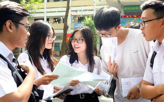 Áp lực giảm, băn khoăn tăng khi xét tuyển đại học từ kết quả thi tốt nghiệp THPT