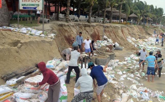 Quảng Nam: HĐND thống nhất mức đầu tư 300 tỷ cho dự án chống xói lở khẩn cấp bờ biển Cửa Đại
