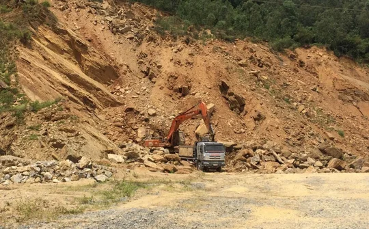 Vĩnh Phúc: Thiết chặt quản lý đất tại núi Đinh, núi Đúng