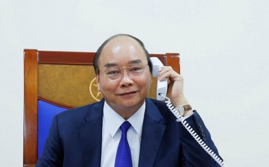Thủ tướng Nguyễn Xuân Phúc điện đàm với Tổng thống Donald Trump
