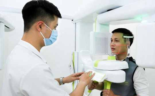 Trồng răng implant thế nào cho an toàn?