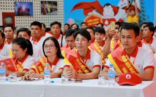 Tôn vinh 100 người hiến máu tiêu biểu toàn quốc lần thứ 14