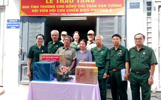 TP.HCM: Trao tặng “Mái ấm tình thương” cho hộ nghèo