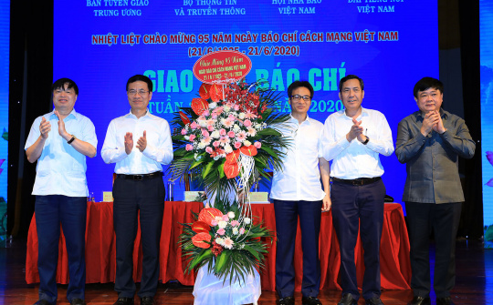 Phó Thủ tướng chúc mừng những người làm báo cả nước