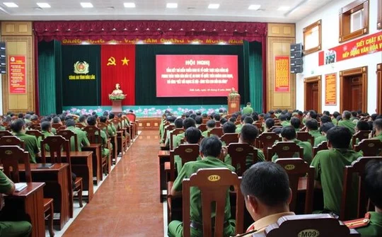 Công An Đắk Lắk: Với mô hình “Kết nối mạng xã hội – Bình yên cho mỗi gia đình”.