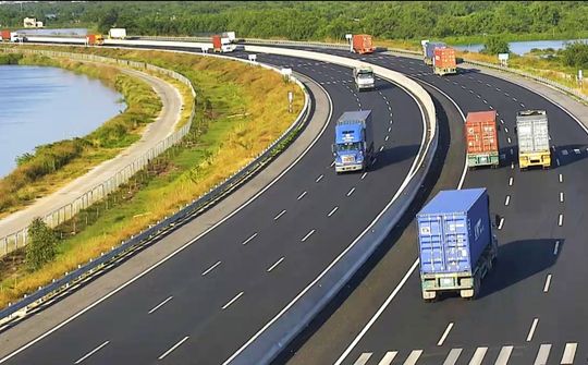 Việt Nam cần hoàn thiện giao thông để thúc đẩy cơ hội bất động sản mới