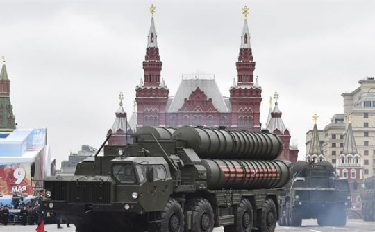 Ấn Độ yêu cầu Nga đẩy nhanh cung cấp vũ khí trong bối cảnh căng thẳng biên giới với Trung Quốc