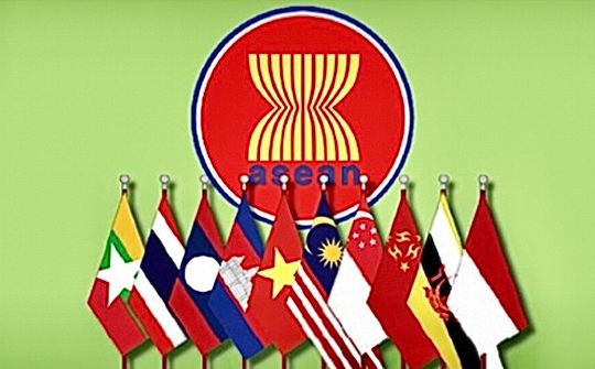 ASEAN thông qua tuyên bố về ‘vượt lên các thách thức và duy trì tăng trưởng’