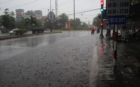 Ninh Thuận: Mưa đá giải nhiệt vùng hạn hán