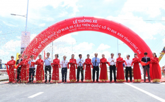 Long An: Tổ chức Lễ thông xe cầu Tân An