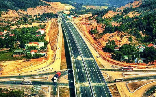 Dự án cao tốc Bắc-Nam phía đông: Chính phủ kiến nghị chuyển đổi hình thức đầu tư