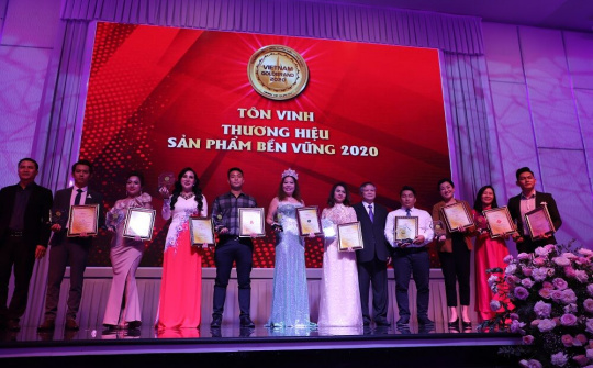 RF3World Việt Nam liên tiếp được vinh danh tại các chương trình uy tín