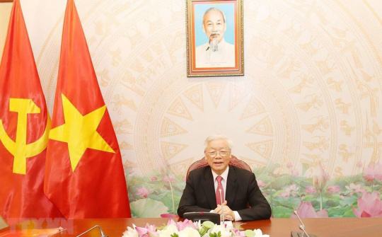 Tổng Bí thư, Chủ tịch nước Nguyễn Phú Trọng điện đàm với Thủ tướng Campuchia Hun Sen