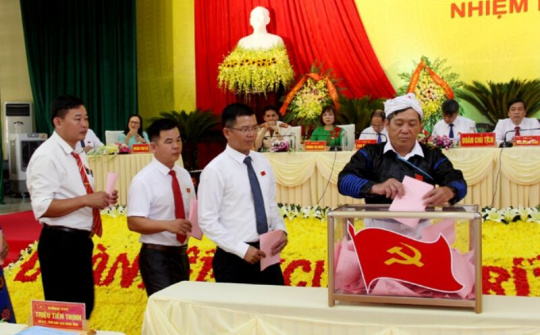 Yên Bái: Bầu trực tiếp Bí thư tại Đại hội Đảng bộ huyện Văn Chấn
