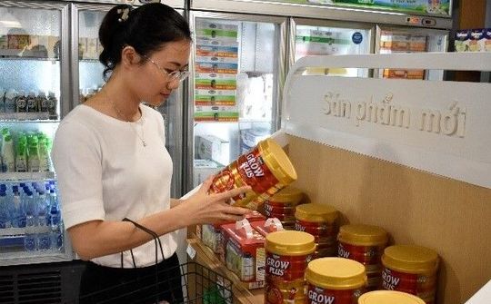 Vinamik ra mắt sản phẩm tạo đột phá: Sữa bột trẻ em có bổ sung tổ yến
