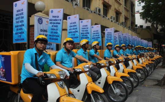 Ra quân hưởng ứng Ngày Bảo hiểm y tế Việt Nam