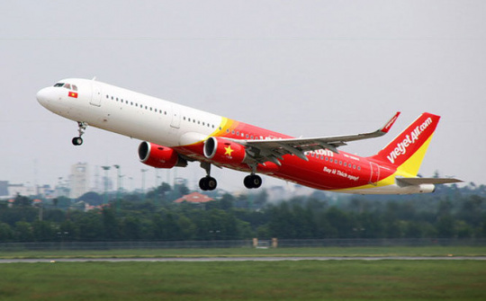 Đưa hơn 240 công dân Việt Nam từ Singapore về nước