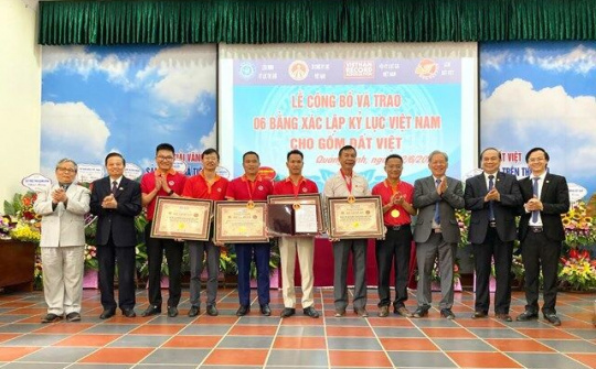 Gốm ông Mâu nhìn đâu cũng thấy