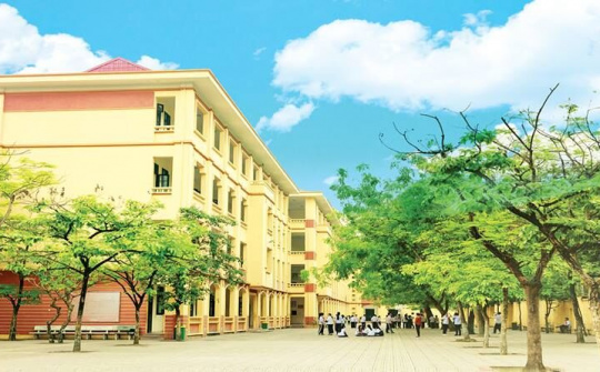 Hà Nội: Trên 3.000 học sinh dự tuyển lớp 6 chương trình song bằng