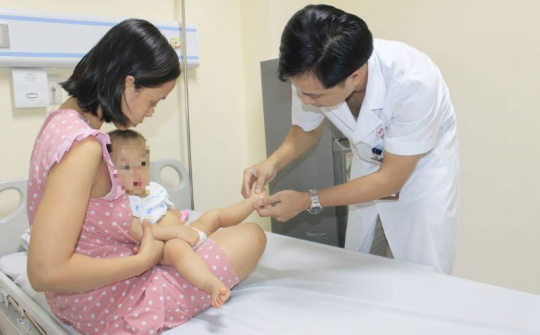 Nắng nóng, nguy cơ bùng phát dịch tay chân miệng