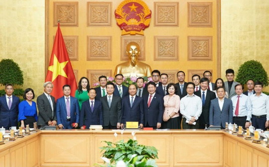 Không để đổ gãy nền kinh tế, nỗ lực đạt tăng trưởng ở mức cao nhất có thể