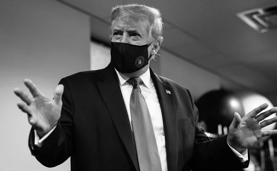 Tổng thống Donal Trump: Đeo khẩu trang là yêu nước
